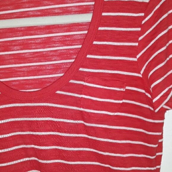 Splendid Red and White Striped Short Sleev… - Picture 3 of 6